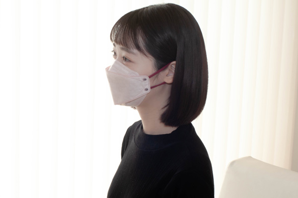 ピンク系バイカラー（ワインレッド）着用画像